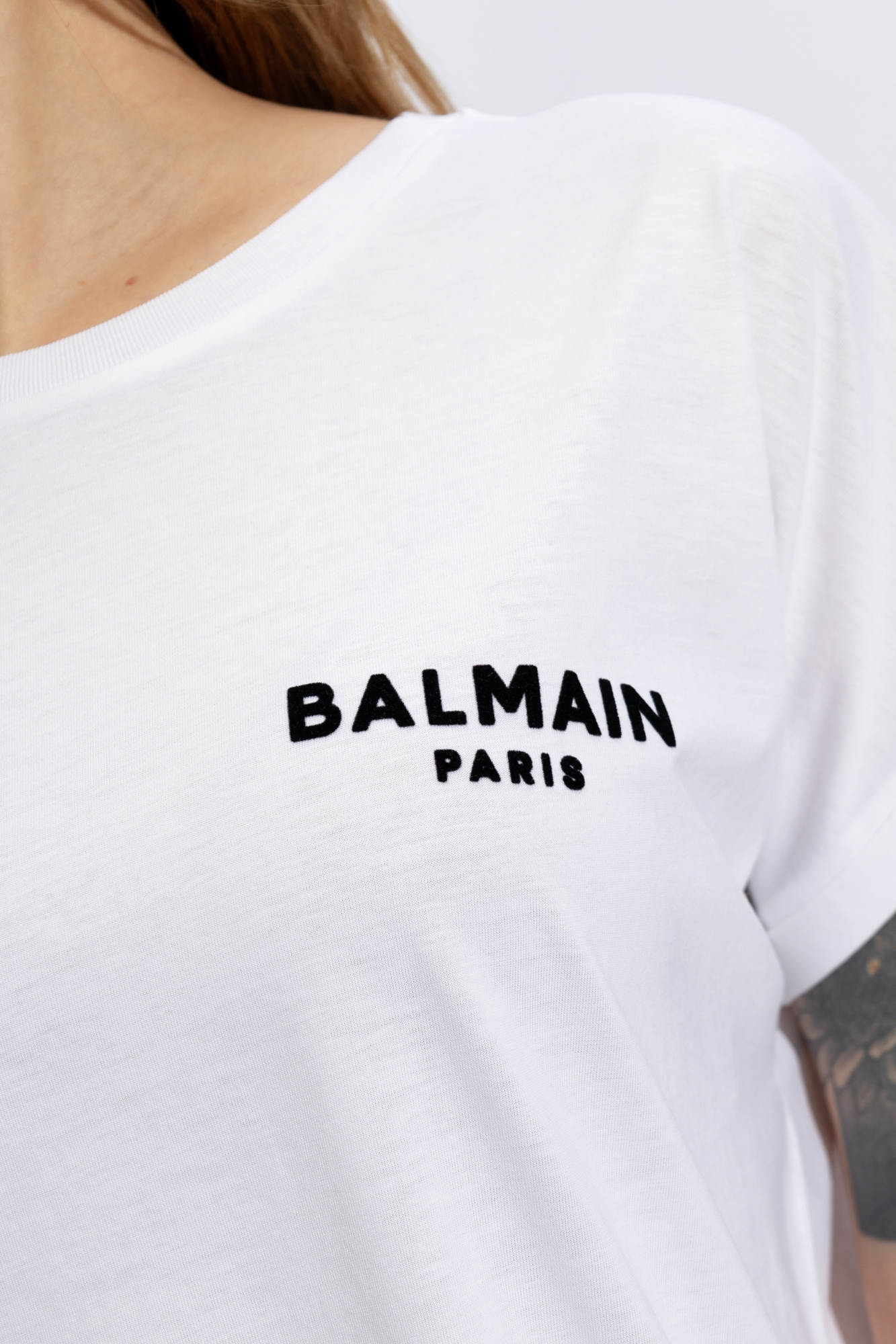 【送料&関税込】Balmain Cotton T-shirt 22299215_52147715_600.jpg